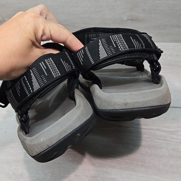 Teva Mens Outdoor Hook&loop Sandals shoes sz 11 main image 8